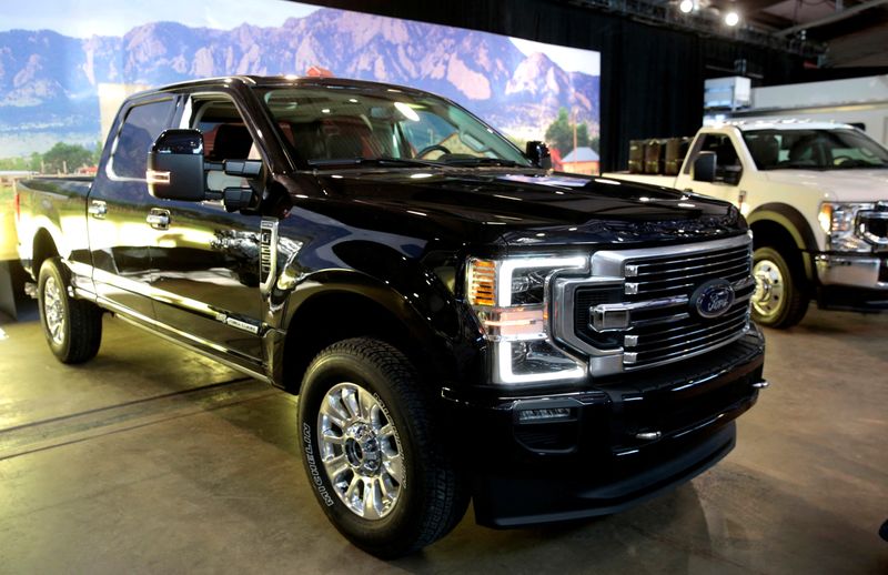 &copy; Reuters. FILE PHOTO: Ford Motor Co. displays its new 2020 F-Series Super Duty pickup truck in Detroit, Michigan, U.S., January 31, 2019. Picture taken January 31, 2019.     REUTERS/Rebecca Cook/File Photo