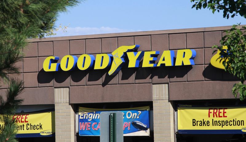 &copy; Reuters. FILE PHOTO: The Goodyear Tire and Rubber Co storefront is seen in Westminster, Colorado August 27, 2013. REUTERS/Rick Wilking/File Photo