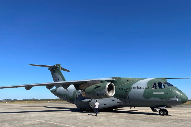 © Reuters. FILE PHOTO: Embraer's C-390 Millennium military aircraft is seen at the firm?s headquarters in Sao Jose dos Campos, Brazil June 18, 2024. REUTERS/Gabriel Araujo/File Photo