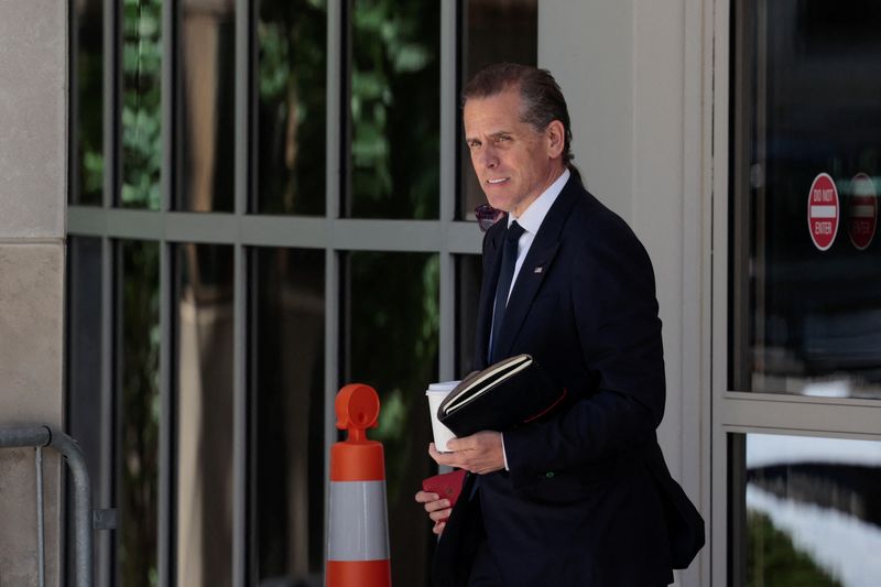 &copy; Reuters. FILE PHOTO: Hunter Biden, son of U.S. President Joe Biden, departs the federal court during his trial on criminal gun charges in Wilmington, Delaware, U.S., June 7, 2024. REUTERS/Hannah Beier/File Photo 