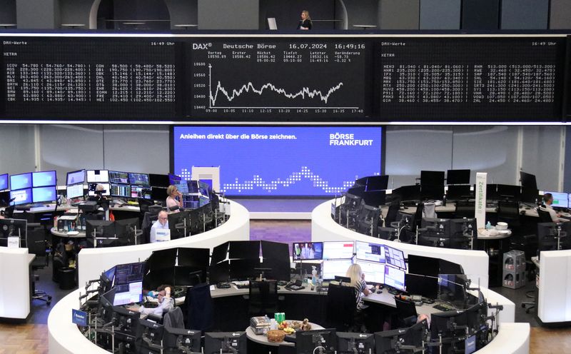 &copy; Reuters. FILE PHOTO: The German share price index DAX graph is pictured at the stock exchange in Frankfurt, Germany, July 16, 2024. REUTERS/Staff/File Photo