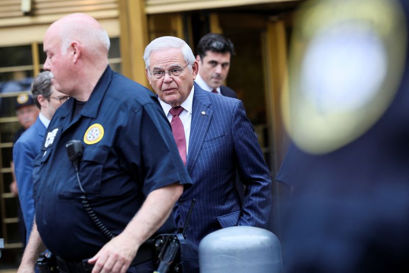 &copy; Reuters. FILE PHOTO: U.S. Senator Robert Menendez (D-NJ) exits Federal Court following his bribery trial in connection with an alleged corrupt relationship with three New Jersey businessmen, in New York City, U.S., July 16, 2024. REUTERS/Brendan McDermid/File Phot