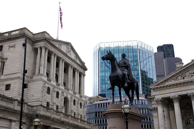 &copy; Reuters. FILE PHOTO: A view of the Bank of England building, in London, Britain July 3, 2024. REUTERS/Maja Smiejkowska/File Photo