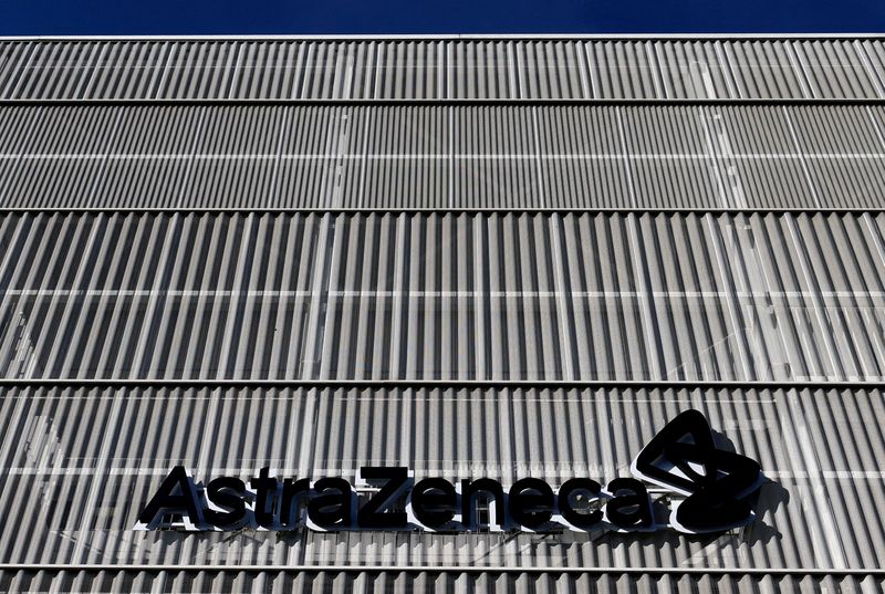 © Reuters. FILE PHOTO: An AstraZeneca logo is pictured in Brussels, Belgium March 4, 2024. REUTERS/Yves Herman//File Photo