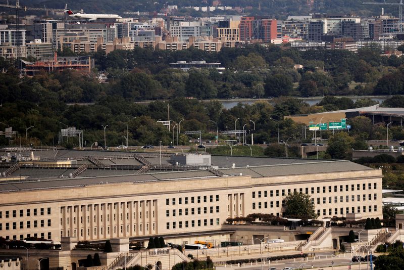 &copy; Reuters. FILE PHOTO: The Pentagon building is seen in Arlington, Virginia, U.S. October 9, 2020. REUTERS/Carlos Barria/File Photo