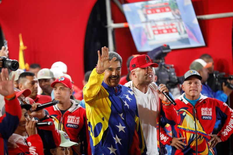 &copy; Reuters. Il presidente venezuelano Nicolas Maduro festeggia i risultati delle elezioni presidenziali a Caracas, Venezuela, 29 luglio 2024.  REUTERS/Fausto Torrealba