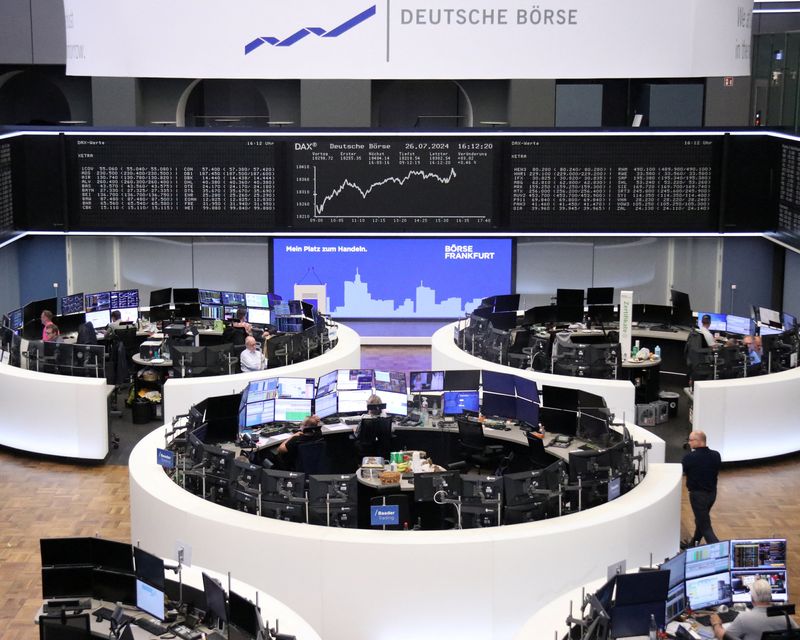 &copy; Reuters. FILE PHOTO: The German share price index DAX graph is pictured at the stock exchange in Frankfurt, Germany, July 26, 2024.     REUTERS/Staff/File Photo