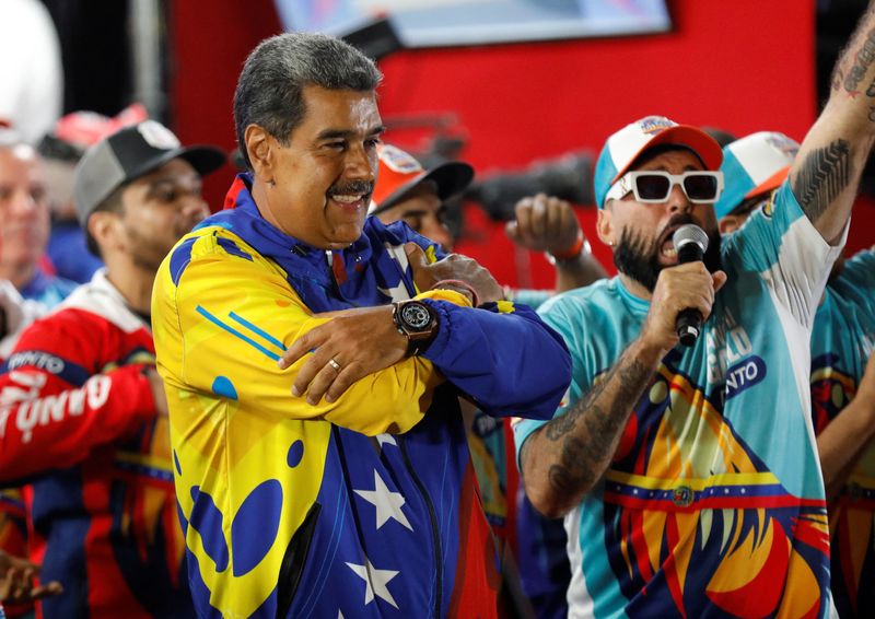 &copy; Reuters. Presidente da Venezuela, Nicolás Maduro, celebra resultado da eleição, em Caracasn29/07/2024nREUTERS/Fausto Torrealba