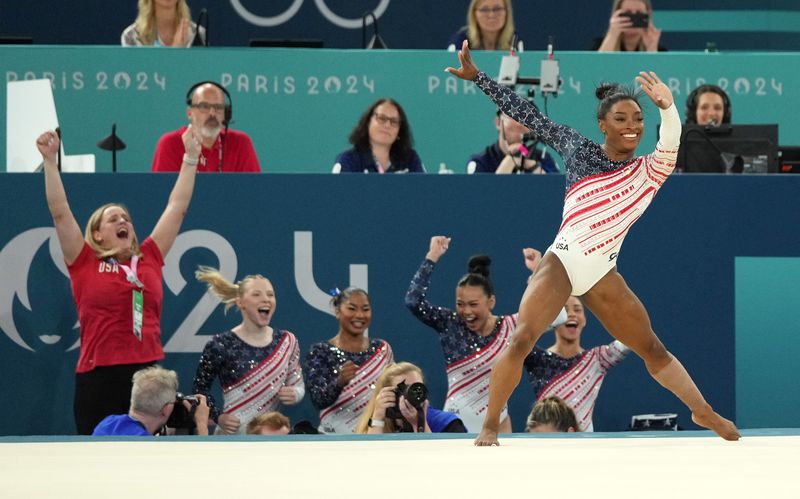 &copy; Reuters. Simone Biles se apresenta na final por equipes da ginástica nos Jogos de Parisn30/07/2024nJames Lang-USA TODAY Sports