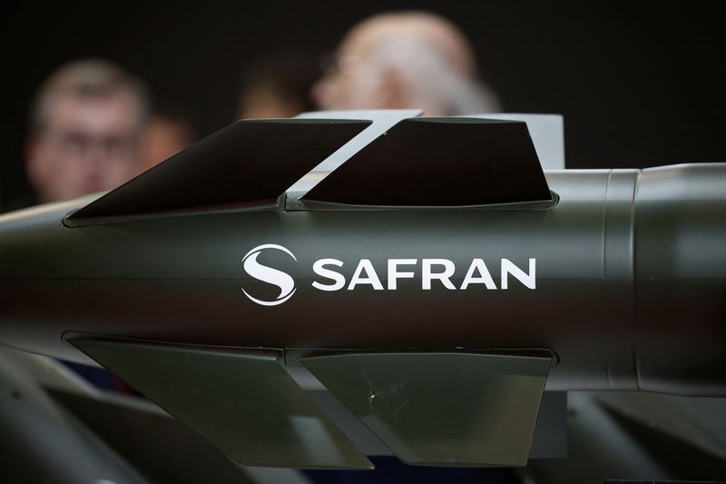 &copy; Reuters. FILE PHOTO: The logo of Safran is displayed at the Eurosatory international land and air defence and security trade fair in Villepinte, France, June 17, 2024. REUTERS/Benoit Tessier/File Photo