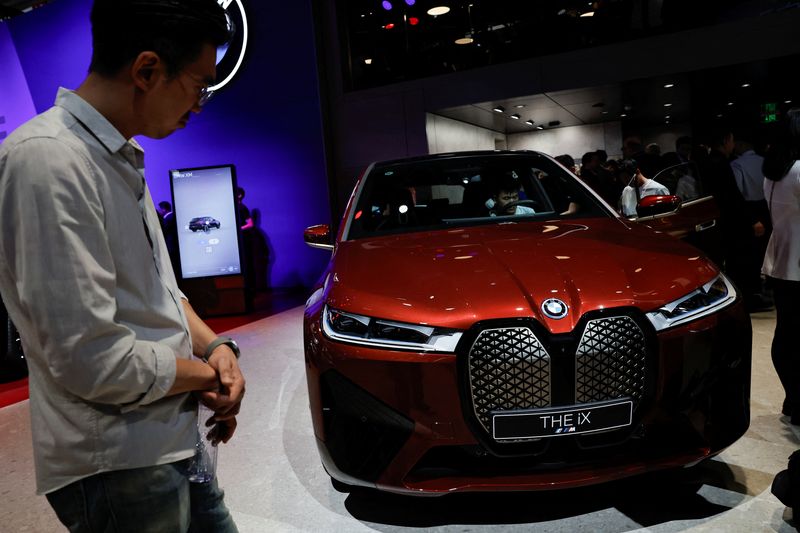 © Reuters. The BMW iX electric vehicle is displayed at the Beijing International Automotive Exhibition, or Auto China 2024, in Beijing, China, April 25, 2024. REUTERS/Tingshu Wang