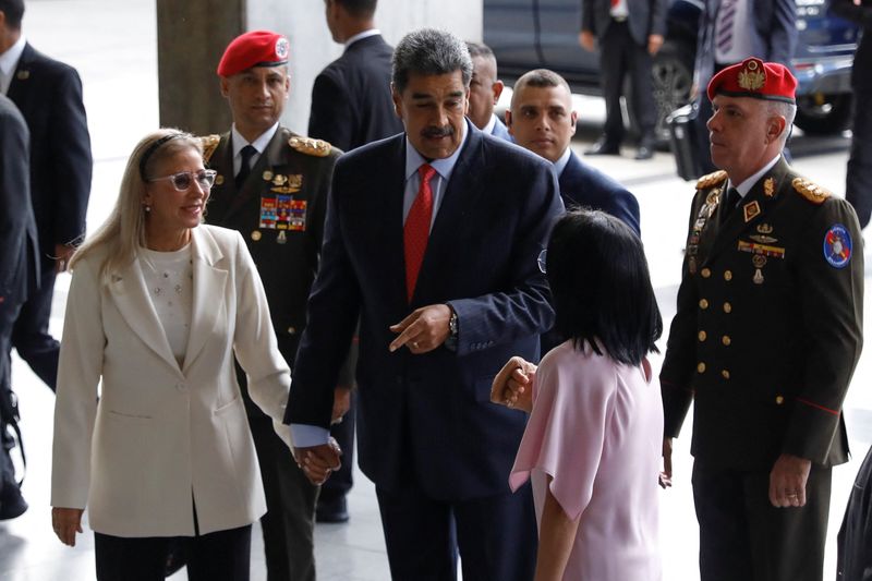 &copy; Reuters. Venezuela's President Nicolas Maduro looks on outside the Supreme Court of Justice, in Caracas, Venezuela July 31, 2024. REUTERS/Leonardo Fernandez Viloria