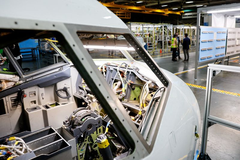 © Reuters. FILE PHOTO: The top half of a 737 aircraft is seen at Boeing's Foundational Training Center in Renton, Washington, U.S. June 25, 2024.   Jennifer Buchanan/Pool via REUTERS/File Photo