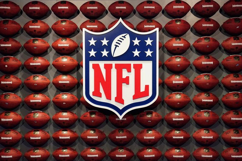 © Reuters. FILE PHOTO: The NFL logo is pictured at an event in the Manhattan borough of New York City, New York, U.S., November 30, 2017.  REUTERS/Carlo Allegri/File Photo