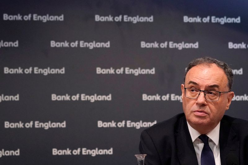 &copy; Reuters. Andrew Bailey, Governor of the Bank of England, addresses the media during a press conference at the Bank of England in London, Britain, August 1, 2024. Alberto Pezzali/Pool via REUTERS/File Photo