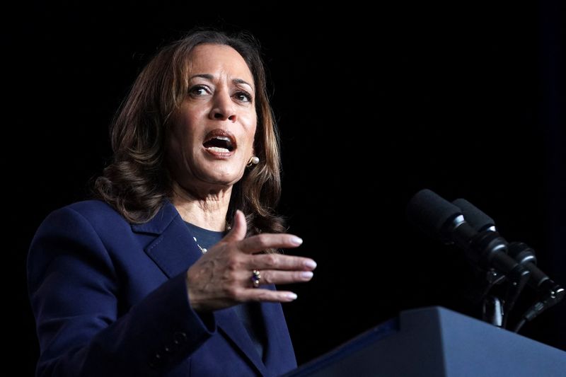 &copy; Reuters. U.S. Vice President Kamala Harris delivers remarks during the Sigma Gamma Rho Sorority Inc.'s 60th International Biennial Boule event in Houston, Texas, U.S., July 31, 2024. REUTERS/Kevin Lamarque