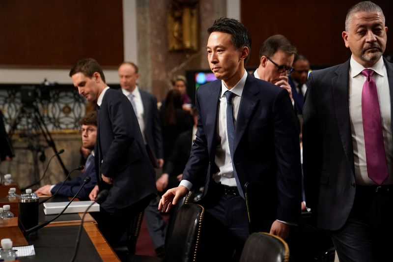 © Reuters. TikTok's CEO Shou Zi Chew looks on during the Senate Judiciary Committee hearing on online child sexual exploitation, at the U.S. Capitol, in Washington, U.S., January 31, 2024. REUTERS/Nathan Howard/File Photo