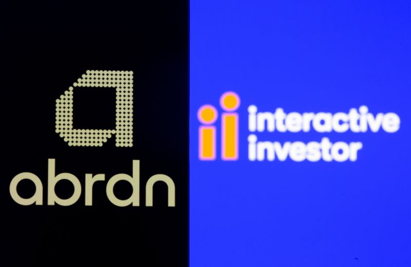 &copy; Reuters. Smartphone with Abrdn logo is seen in front of displayed Interactive Investor logo in this illustration taken, November 8, 2021. REUTERS/Dado Ruvic/Illustration