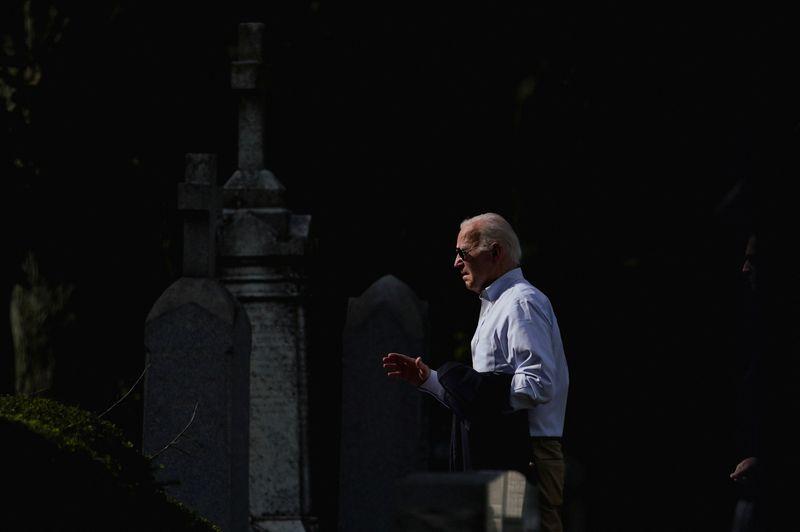 &copy; Reuters. U.S. President Joe Biden arrives at St. Joseph on the Brandywine Roman Catholic Church to attend mass in Wilmington, Delaware, U.S., August 3, 2024. REUTERS/Nathan Howard/File Photo