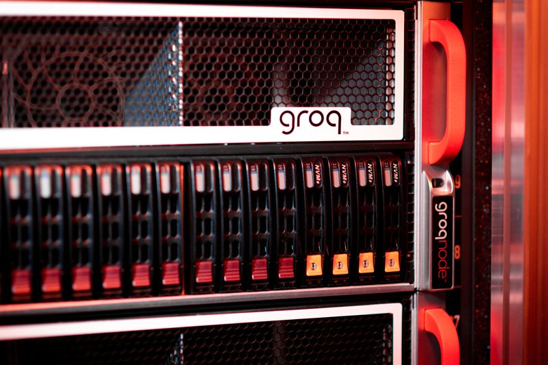 &copy; Reuters. Close up of the GroqNode product by Silicon Valley AI chip startup Groq, in Mountain View, California, U.S., July, 2022. Groq Inc./Mark Heaps/Handout via REUTERS / File Photo