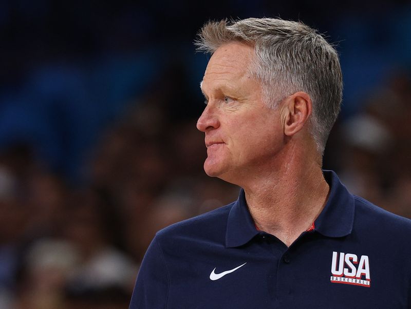 © Reuters. Técnico da seleção de basquete dos EUA, Steve Kerr
31/07/2024
REUTERS/Brian Snyder