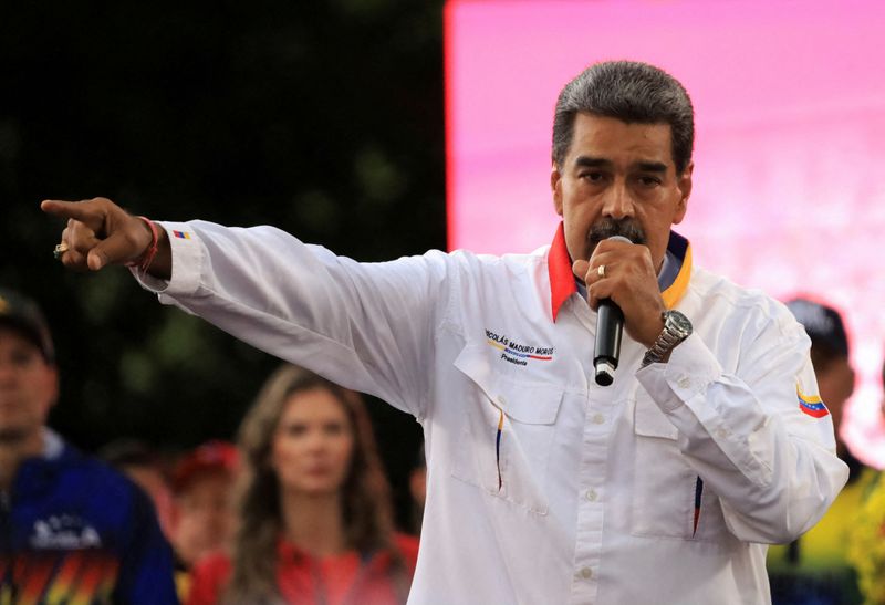 &copy; Reuters. FILE PHOTO: Venezuelan President Nicolas Maduro speaks during a march amid the disputed presidential election, in Caracas, Venezuela August 3, 2024. REUTERS/Maxwell Briceno/File Photo