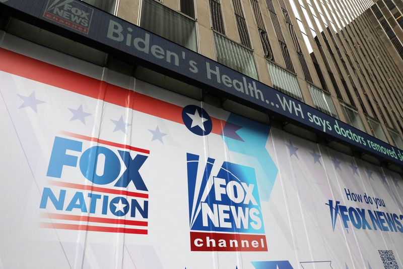 &copy; Reuters. FILE PHOTO: A headline for a story on the health of U.S. President Joe Biden is displayed at the Fox News headquarters in New York City, U.S. March 4, 2023.  REUTERS/Chris Helgren/File Photo 