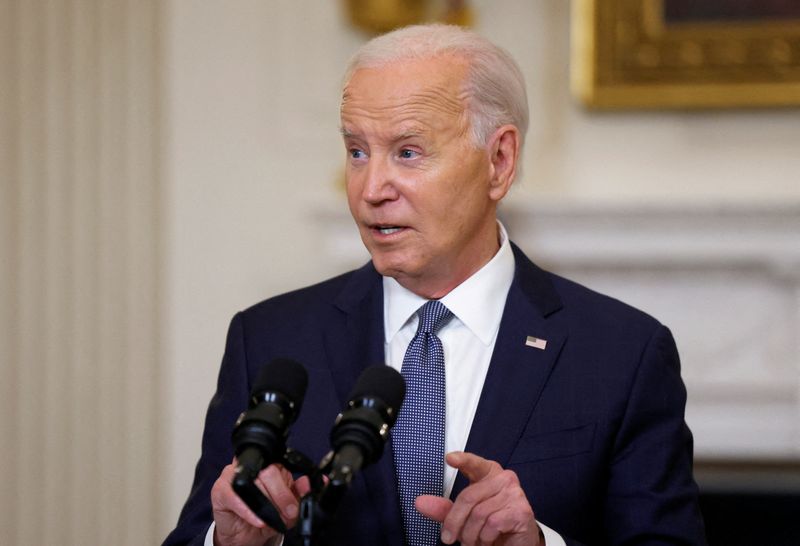 &copy; Reuters. FILE PHOTO: U.S. President Joe Biden delivers remarks on the Middle East in the State Dining room at the White House in Washington, U.S., May 31, 2024. REUTERS/Evelyn Hockstein/File Photo