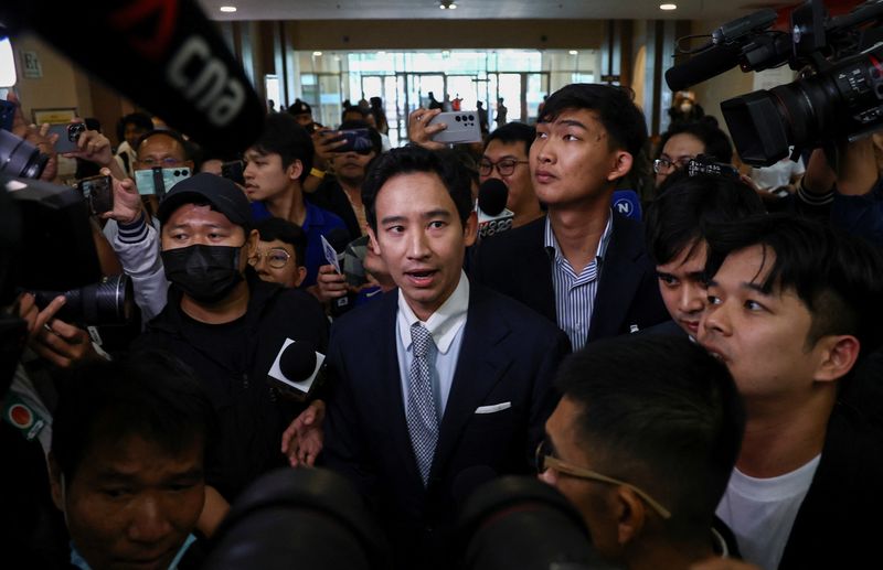 © Reuters. Former Move Forward Party leader Pita Limjaroenrat speaks to the members of the media in Bangkok, Thailand, August 7, 2024. REUTERS/Chalinee Thirasupa