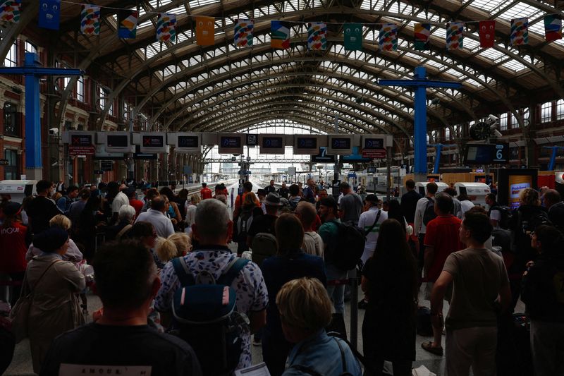 &copy; Reuters. Estação de trem Gare de Lille-Flandres antes da cerimônia de abertura da Olimpíadan 26/7/2024   REUTERS/Evelyn Hockstein