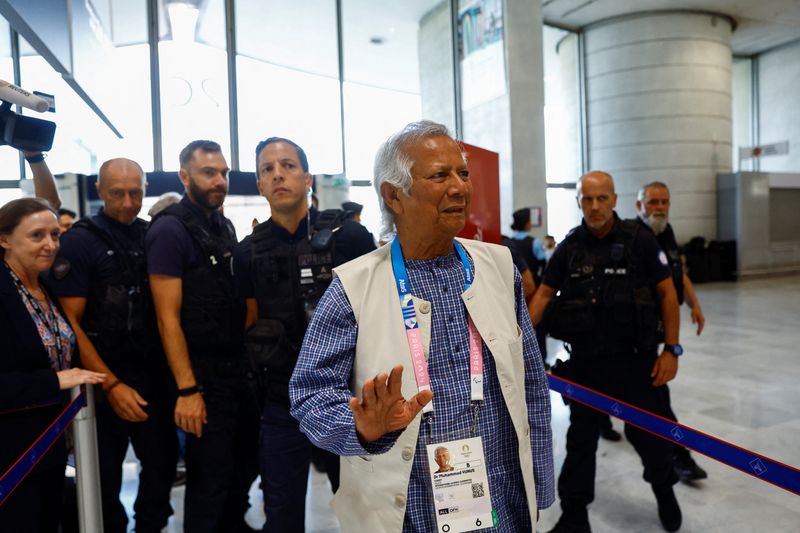 &copy; Reuters. Yunus chega ao aeroporto Charles de Gaullen07/08/2024nREUTERS/Abdul Saboor