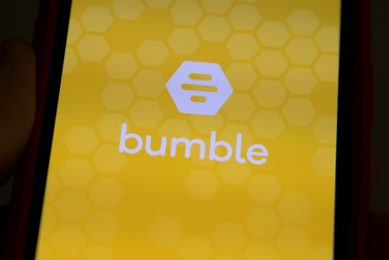 &copy; Reuters. FILE PHOTO: The Bumble Inc. (BMBL) app is shown on an Apple iPhone in this photo illustration as the dating app operator made its debut IPO on the Nasdaq stock exchange February 11, 2021.       REUTERS/Mike Blake/Illustration/File Photo