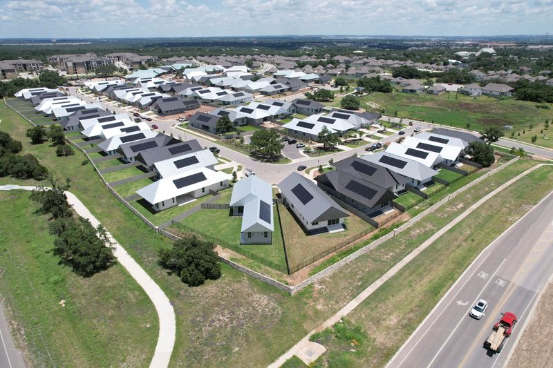 &copy; Reuters. A drone image shows 3D-printed homes in the Wolf Ranch community in Georgetown, Texas, June 27, 2024. REUTERS/Evan Garcia