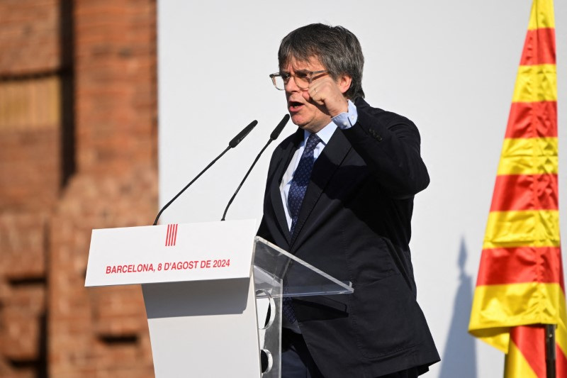 &copy; Reuters. Carles Puigdemont faz discurso em Barcelonan 8/8/2024    REUTERS/Lorena Sopena