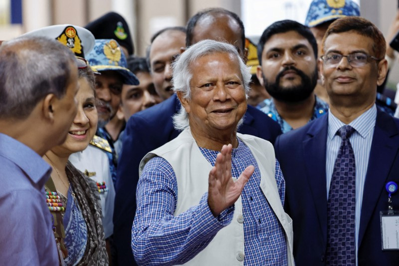 &copy; Reuters. Muhammad Yunus na chegada a Dacan 8/8/2024   REUTERS/Mohammad Ponir Hossain