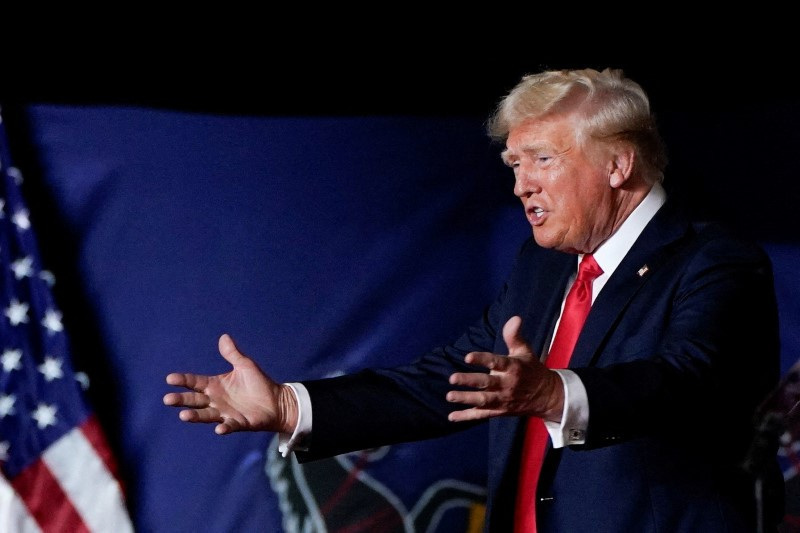 © Reuters. Republican presidential nominee and former U.S. President Donald Trump holds a campaign rally in Harrisburg, Pennsylvania, U.S., July 31, 2024. REUTERS/Elizabeth Frantz/File Photo