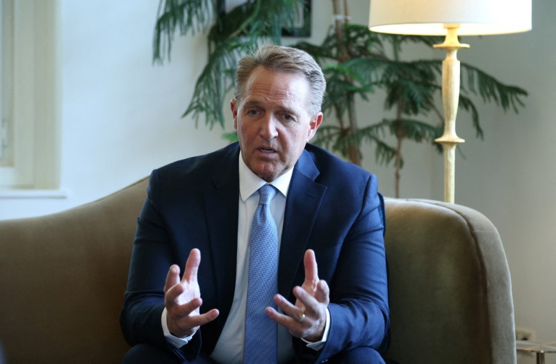 © Reuters. U.S. Ambassador to Turkey Jeff Flake speaks during an interview with Reuters in Ankara, Turkey, June 11, 2024. REUTERS/Cagla Gurdogan