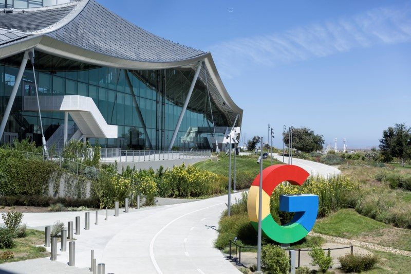 &copy; Reuters. A general view shows Google Bay View facilities in Mountain View, California, U.S. August 13, 2024. Google unveils a new line of Pixel smartphones, plus a new smart watch and wireless earbuds at its annual hardware event. REUTERS/Manuel Orbegozo