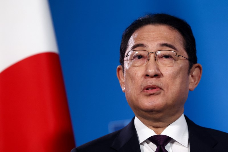 © Reuters. Japanese Prime Minister Fumio Kishida attends a bilateral meeting with NATO Secretary General Jens Stoltenberg (not pictured) during NATO's 75th anniversary summit in Washington, U.S., July 11, 2024. REUTERS/Yves Herman