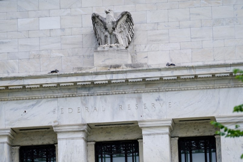 © Reuters. The exterior of the Marriner S. Eccles Federal Reserve Board Building is seen in Washington, D.C., U.S., June 14, 2022. REUTERS/Sarah Silbiger/File Photo