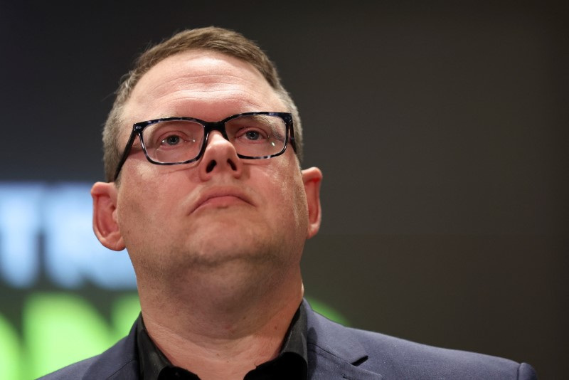 © Reuters. SAG-AFTRA official Duncan Crabtree-Ireland attends a press conference in Los Angeles, California, U.S., November 10, 2023. REUTERS/Mike Blake/ File Photo