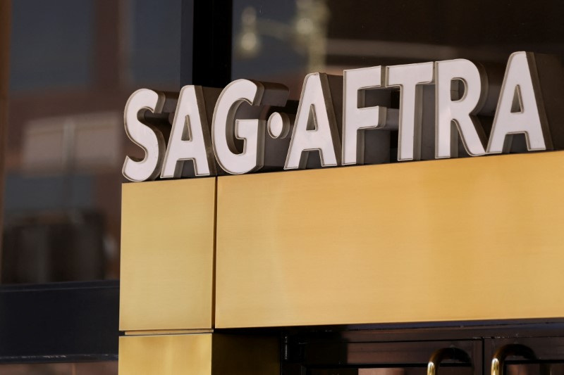 &copy; Reuters. Logotipo do sindicato cinematográfico SAG-AFTRA em Los Angeles, California, EUAn13/07/2023nREUTERS/Mike Blake