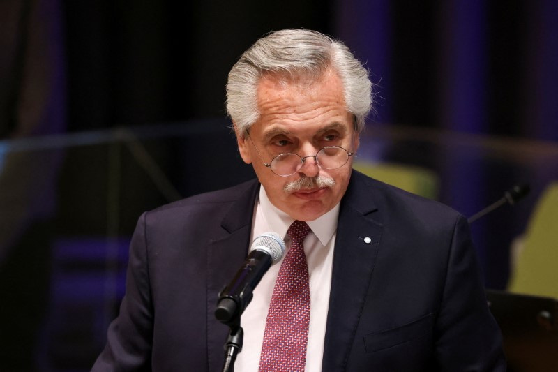 © Reuters. Argentina's president Alberto Fernandez speaks during the Sustainable Development Goals (SDG) Summit at United Nations headquarters in New York City, New York, U.S., September 18, 2023. REUTERS/Caitlin Ochs/File Photo