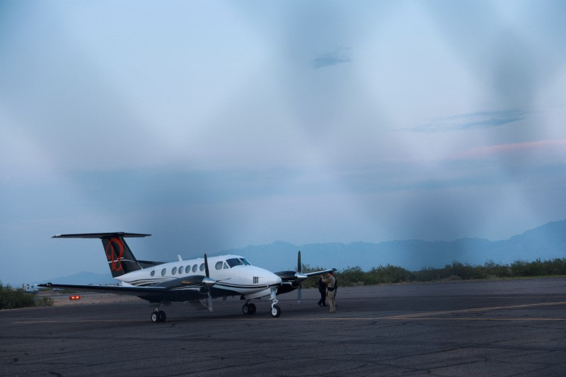 © Reuters. FILE PHOTO: A plane believed to have carried Mexican drug lord Ismael 