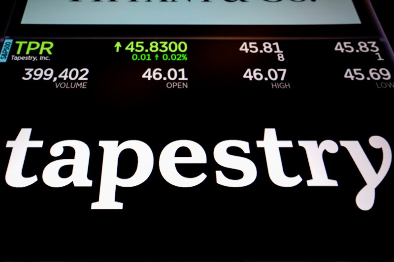 © Reuters. Tapestry Inc. logo and trading information are displayed on a screen on the floor of the New York Stock Exchange (NYSE) in New York, U.S., June 13, 2018. REUTERS/Brendan McDermid/ File Photo