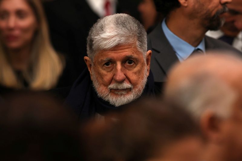 &copy; Reuters. Celso Amorim, assessor especial do presidente Luiz Inácio Lula da Silva, no Palácio La Moneda, em Santiago, Chilen05/08/2024nREUTERS/Ivan Alvarado