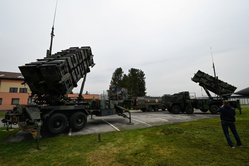 &copy; Reuters. Patriot missile defence system is seen at Sliac Airport, in Sliac, near Zvolen, Slovakia, May 6, 2022. REUTERS/Radovan Stoklasa/File Photo