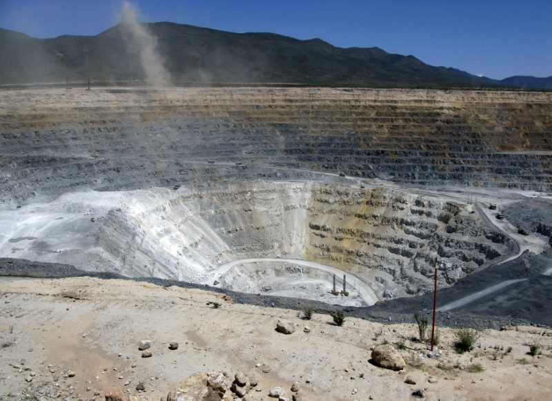 Proposal to ban open-pit mining advances in Mexican Congress