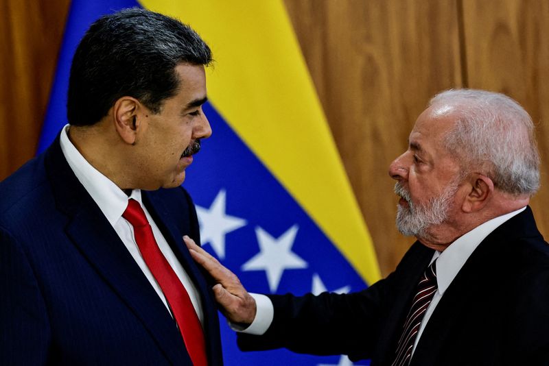 &copy; Reuters. Presidentes Lula e Maduro durante encontro da Unasul em Brasílian29/05/2023nREUTERS/Ueslei Marcelino