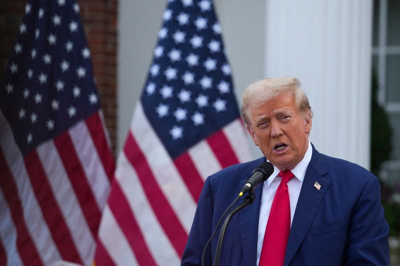 &copy; Reuters. O candidato presidencial republicano e ex-presidente dos EUA, Donald Trump, fala durante coletiva de imprensa no Trump National Golf Club, em Bedminster, Nova Jersey, EUAn15/08/2024nREUTERS/Jeenah Moon